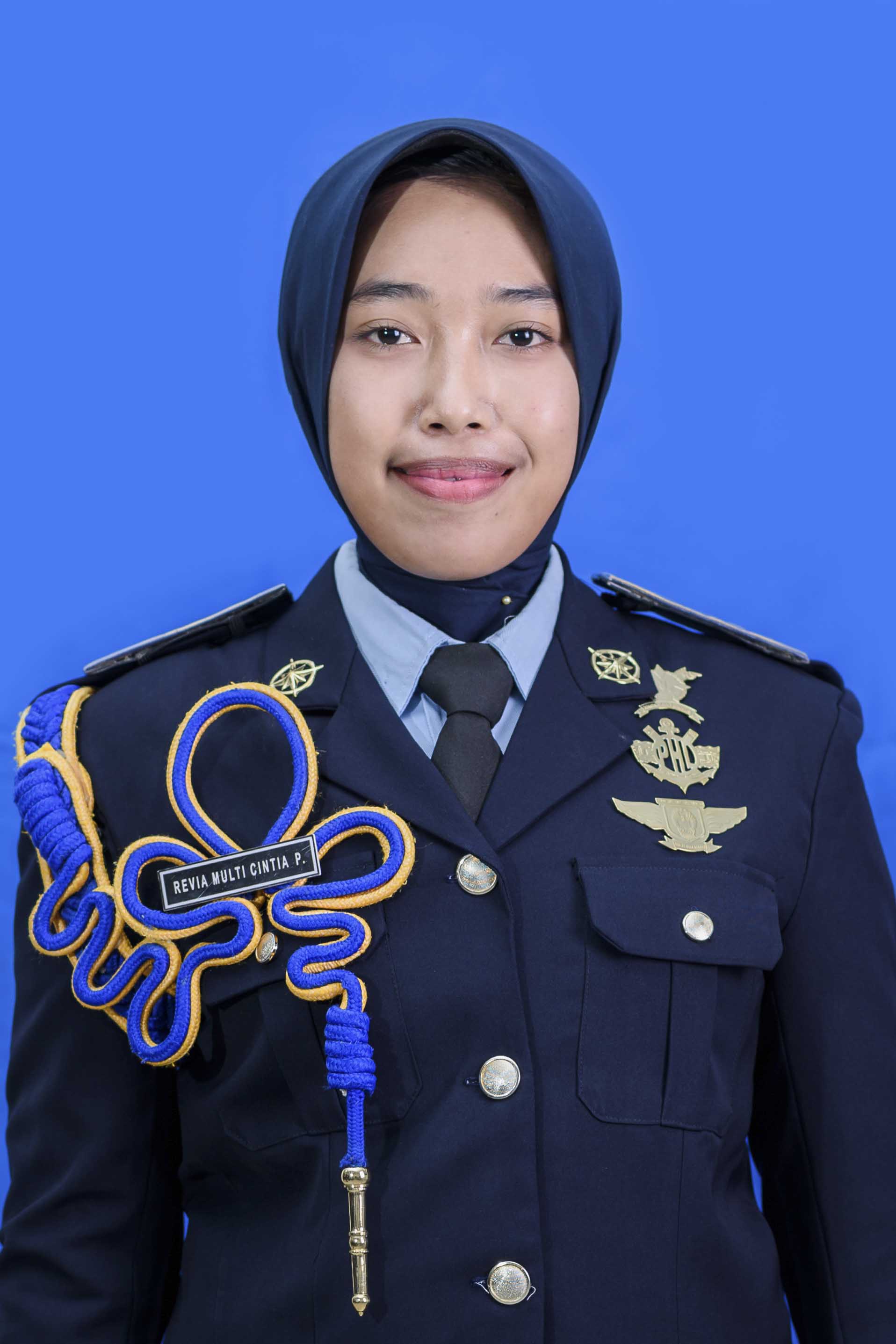 Revia Multi Cintia Putri